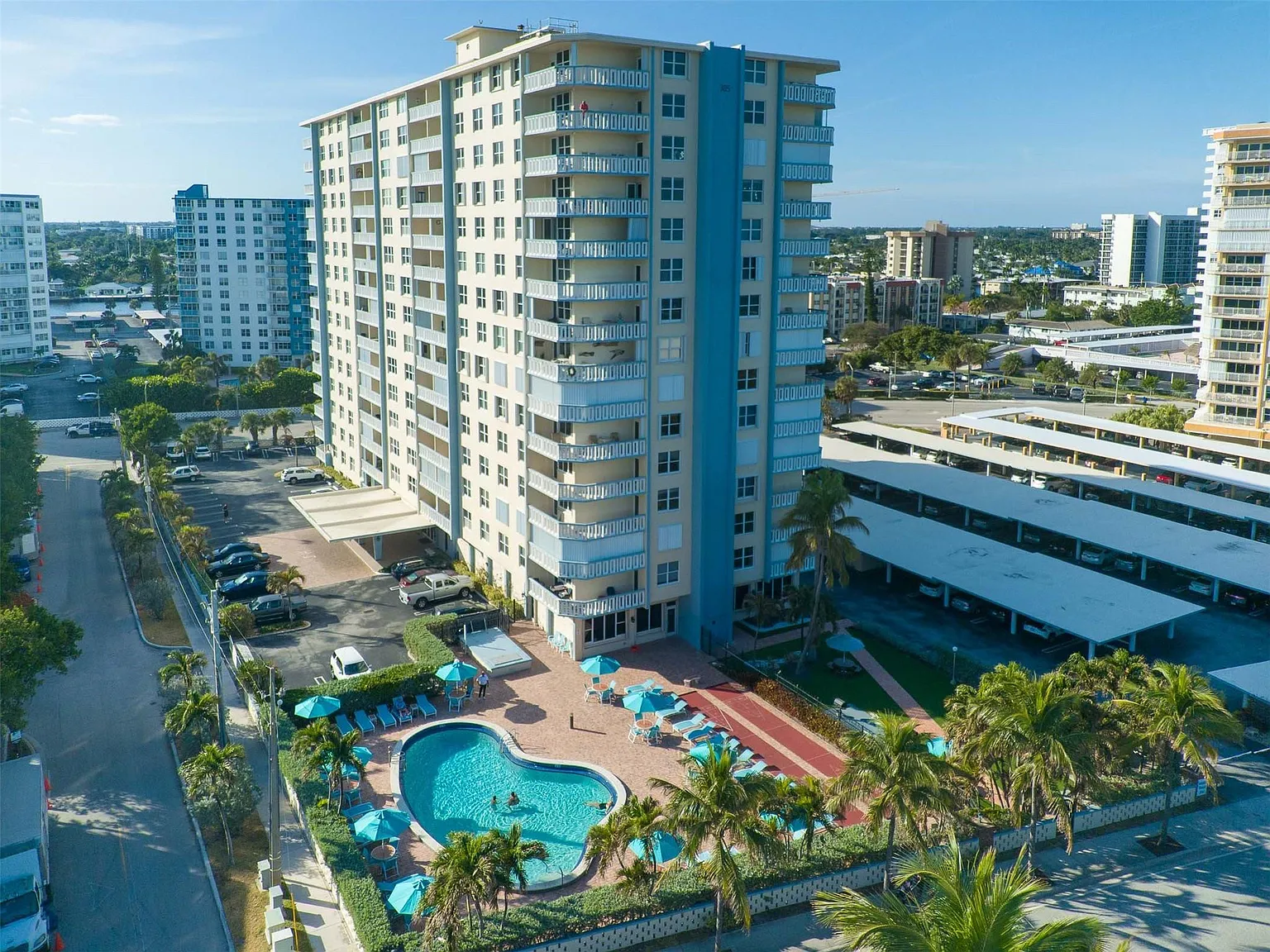 1 bed, 1.0 bath, 900 sqft, $2,300 — Photo 2