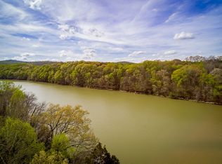 101 Bobby Gribble Rd, Quebeck, TN 38579