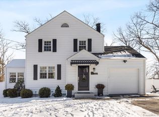 137 Knox Rd, Stamford, CT 06907