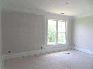 8875 Cravenwood Dr, Oak Ridge, NC 27310