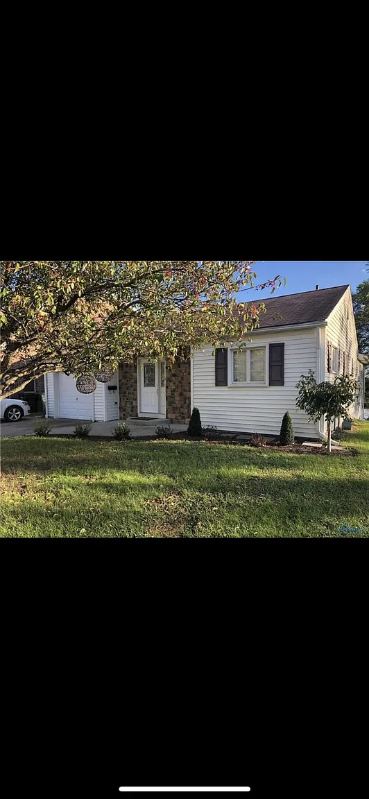 1142 River Rd photo 1
