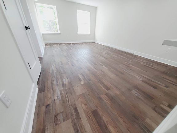 3rd image of 299 Pacific St #3A