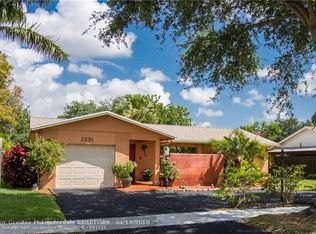 2231 NW 69th Ct, Fort Lauderdale, FL 33309