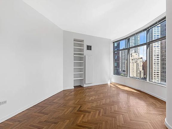 5th image of 250 E 54th St APT 16D