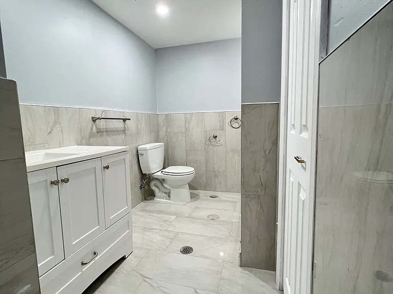 401 Forest Fountain Dr — Photo 10