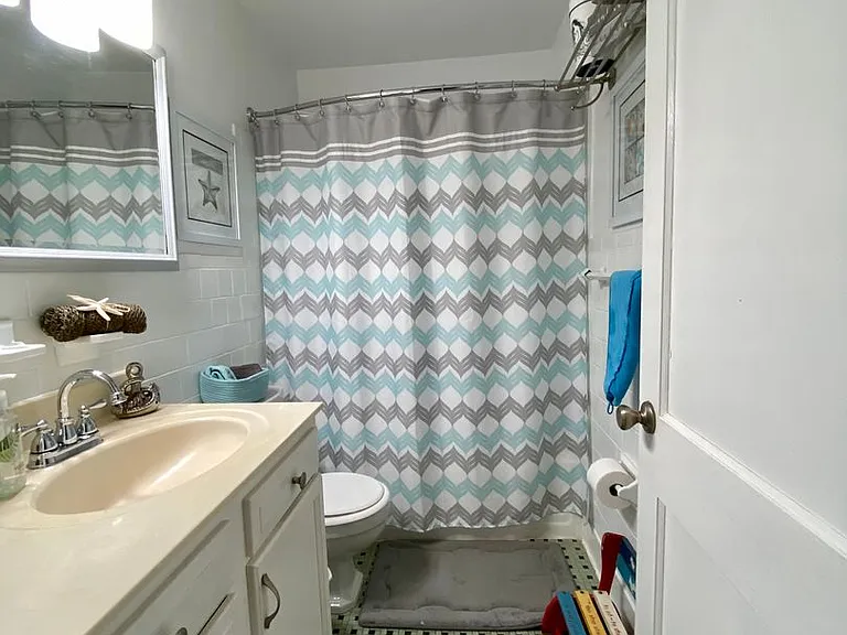 756 W Ocean View Ave — Photo 12