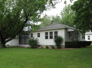 410 S 9th St, Oregon, IL 61061