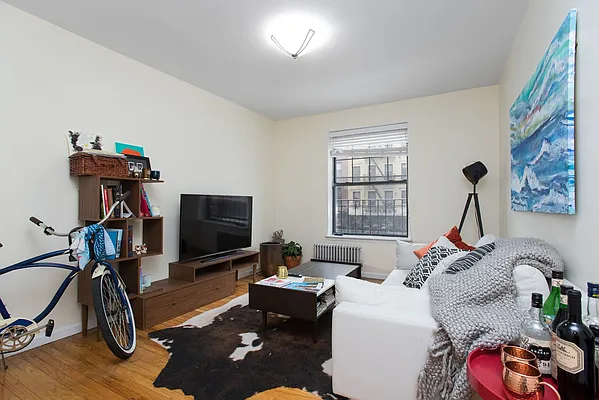 Rented by Emor Management Inc. | media 29