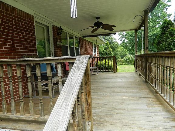 2nd image of 50 Sansone Ln