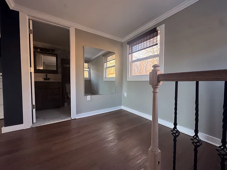 1076 Rock Pond Ln — Photo 3