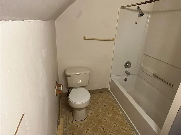 15 S Walnut St #4 — Photo 7