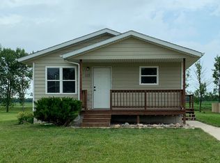 115 Twin Oaks Ln, Brookings, SD 57006