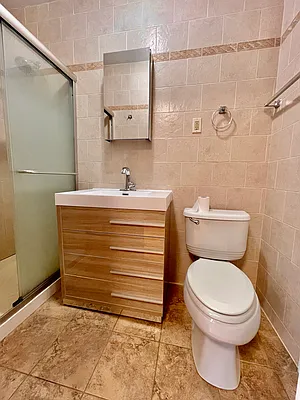 Rented by R New York | media 50