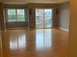 13 Norfolk St FLOOR 3, Newark, NJ 07103