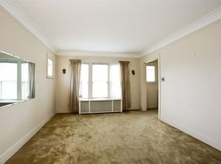 545 Bohland Ave, Bellwood, IL