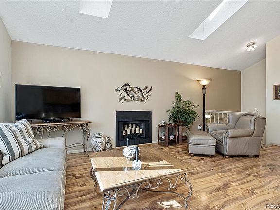 4th image of 376 Fir Ln
