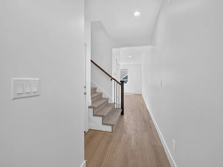 965 W Mountain Hollow Way — Photo 2