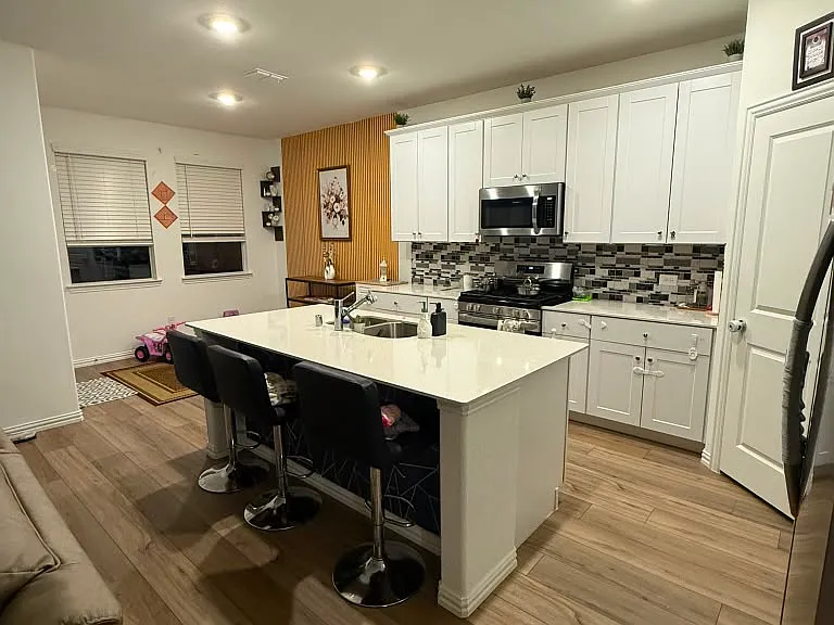 8432 Butterfly Ln — Photo 12
