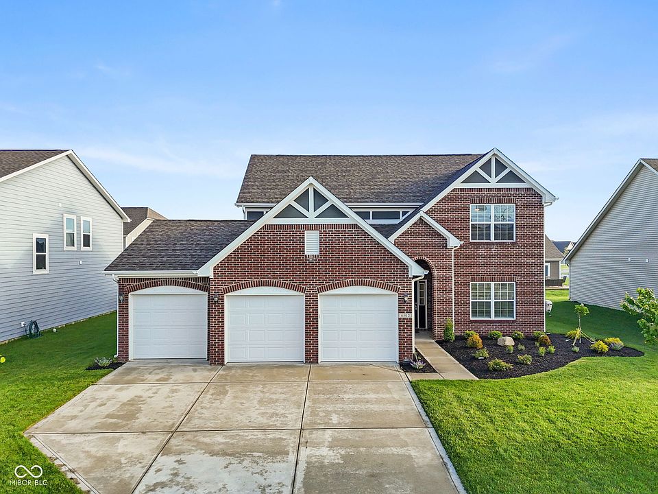 1st image of 6912 W Cedarwood Cir
