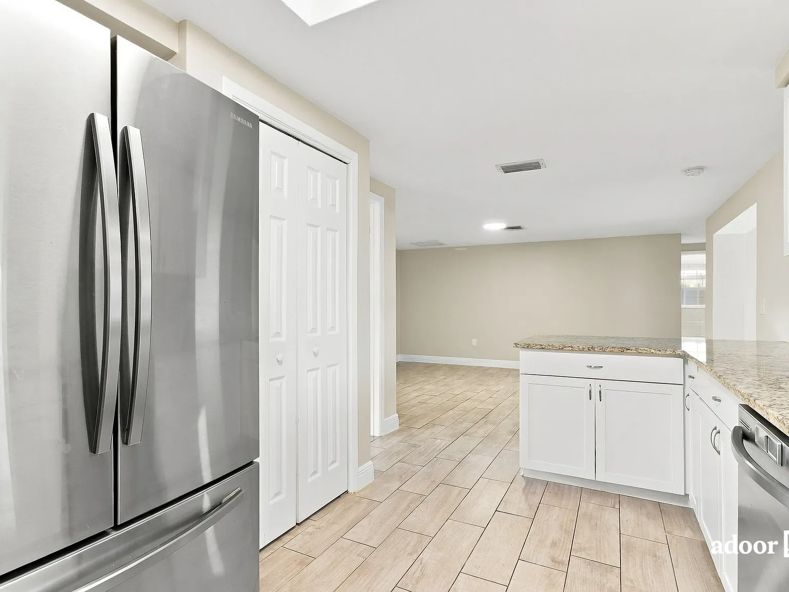 3 bed, 2.0 bath, 1617 sqft, $1,995 — Photo 4