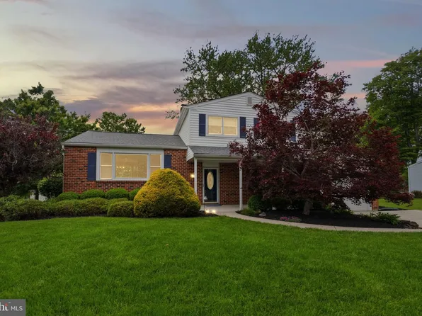 81 Cherokee Rd, New Britain, PA 18901