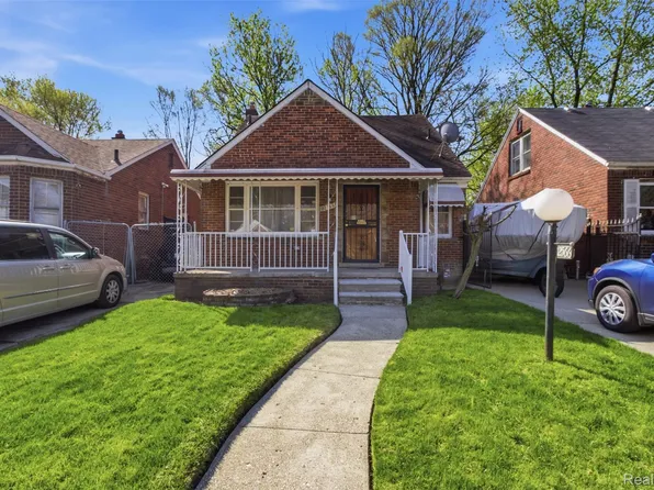 12566 Maiden St, Detroit, MI 48213