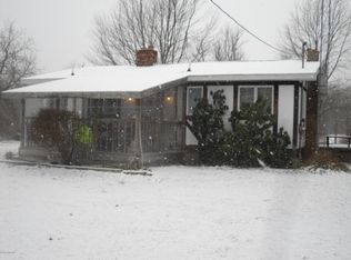 2982 57th St, Fennville, MI 49408