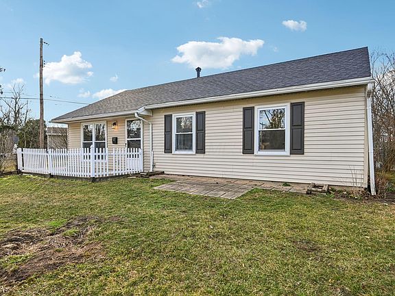 4th image of 309 Baroness Way