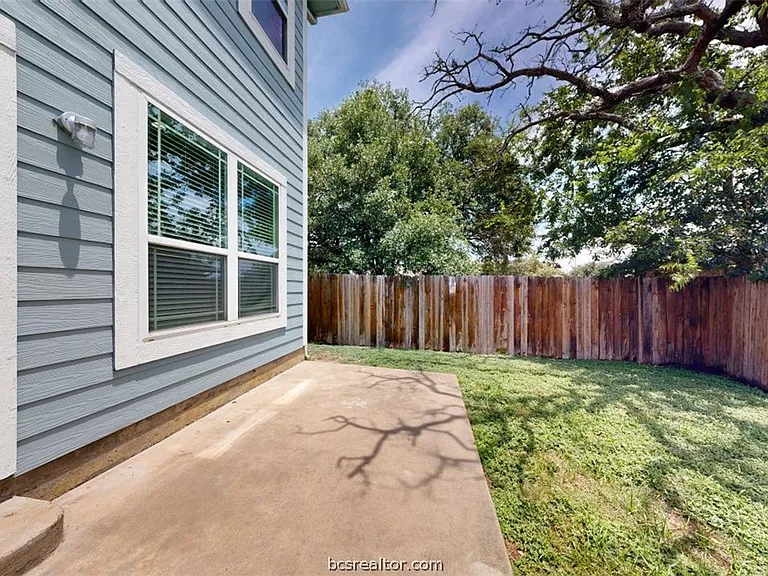 2706 Horse Haven Ln — Photo 31