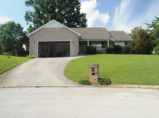 1715 Shetland Pl, Maryville, TN 37804