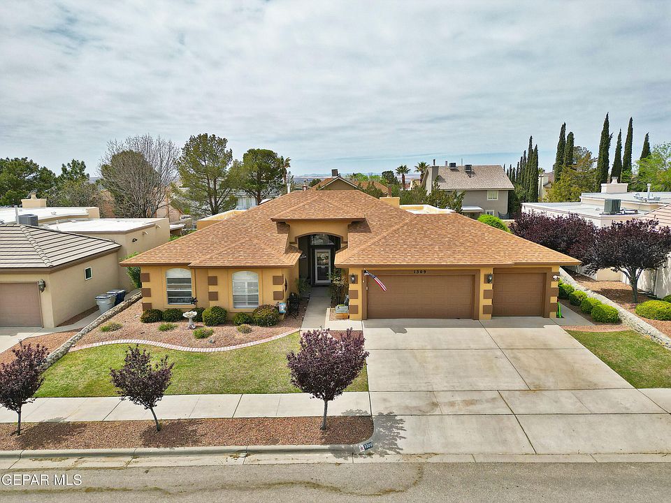 1st image of 1309 Desert Canyon Dr
