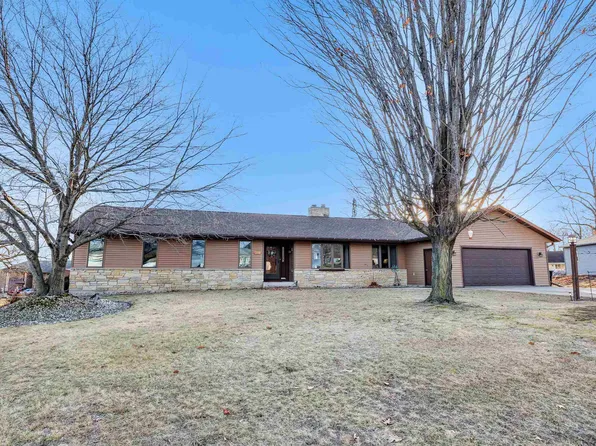 130 Sunrise Ct, Oconto Falls, WI 54154