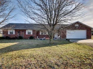 1055 Kyler Rd, Mount Vernon, MO 65712