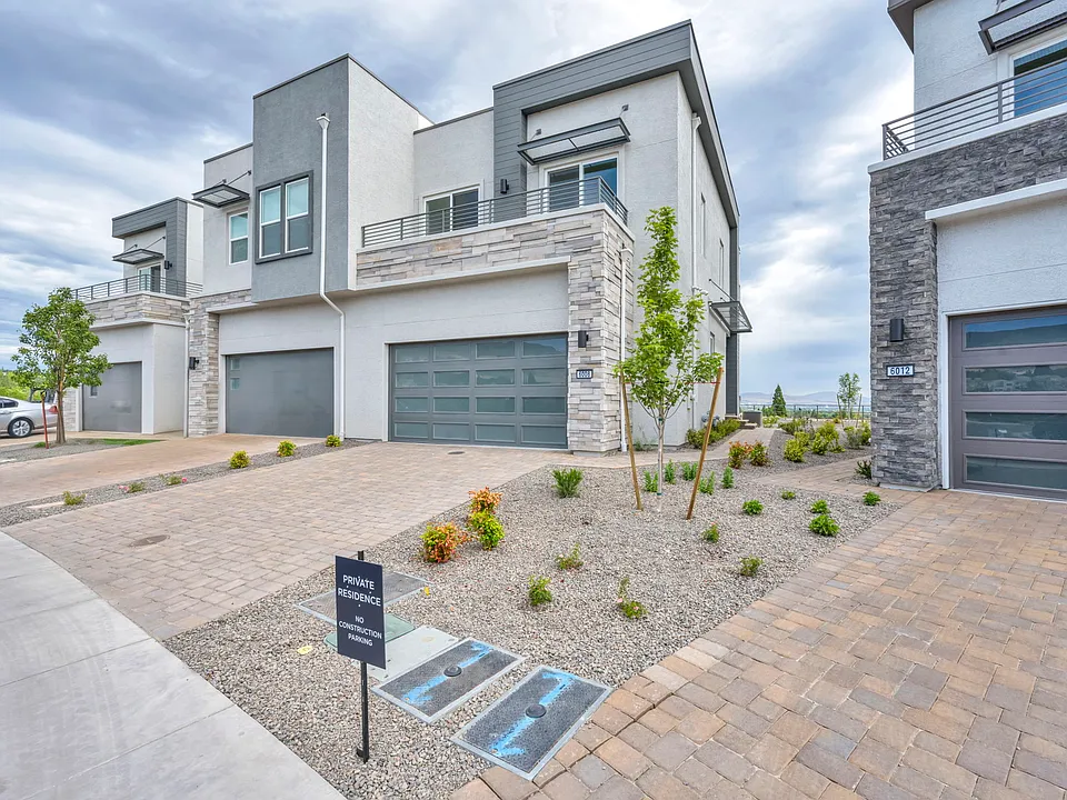 6008 Kelly Heights Way