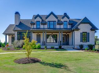 5377 Retreat Dr, Flowery Branch, GA 30542