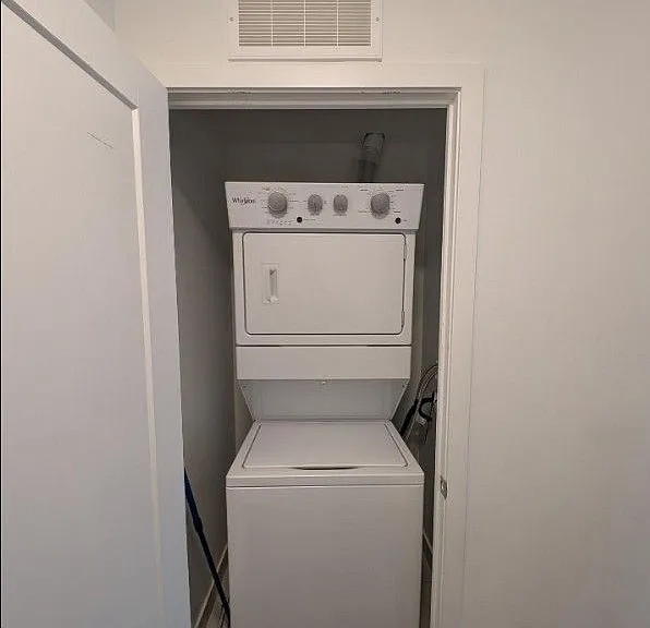 95 Oneida Cres #810 — Photo 12