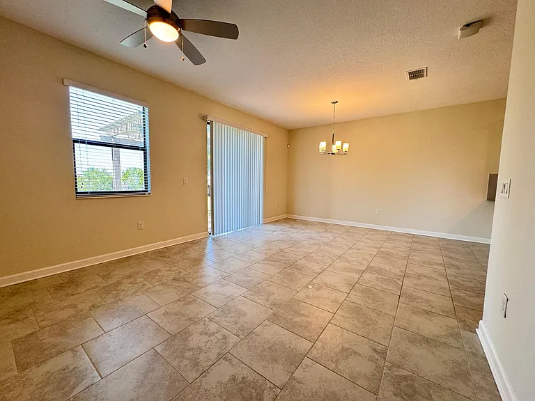 1252 Royal Street George Blvd — Photo 18
