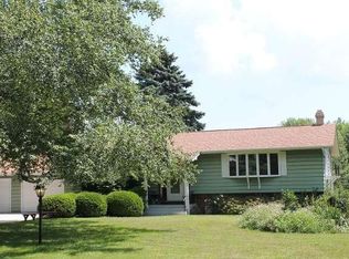 N1763 Nuestro Dr, Oostburg, WI 53070