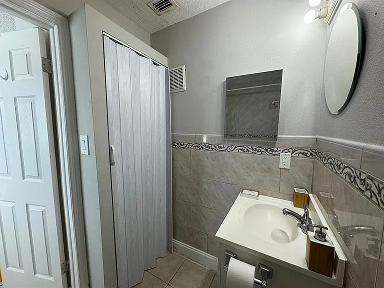 3035 George Mason Ave #D20 — Photo 21