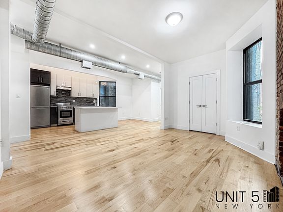 4th image of 547 Dean St #3B