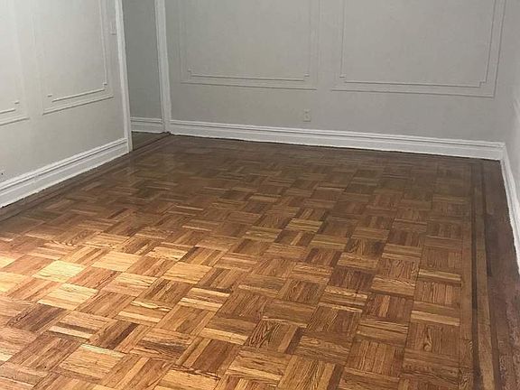 3rd image of 9505 35th Ave APT B6
