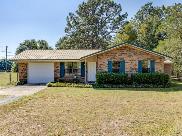 3382 Polly Ln, Crestview, FL 32539