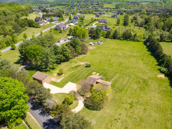 1255 Ross Rd, Lexington, VA 24450