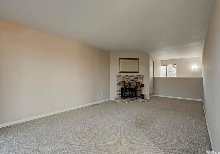 3535 Balboa Dr — Photo 7