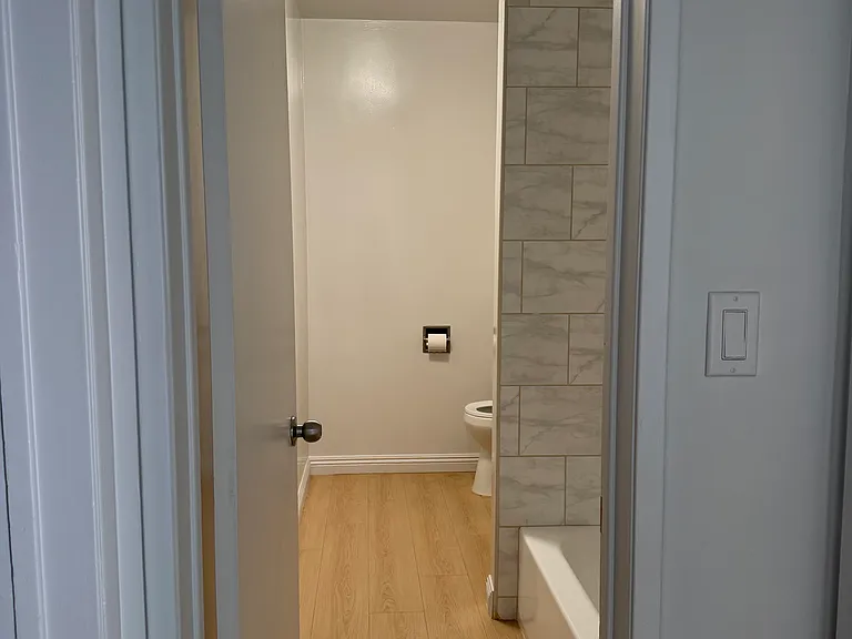 2213 W Court St #3 — Photo 17