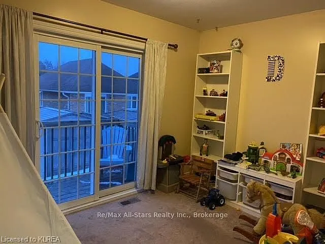 24 Beall St — Photo 11