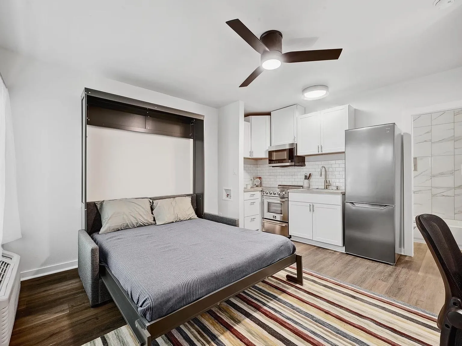 Studio, 1.0 bath, 259 sqft, $1,345 — Photo 2
