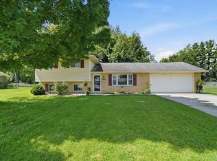 5771 Lake Circle Dr, Fairfield, OH 45014