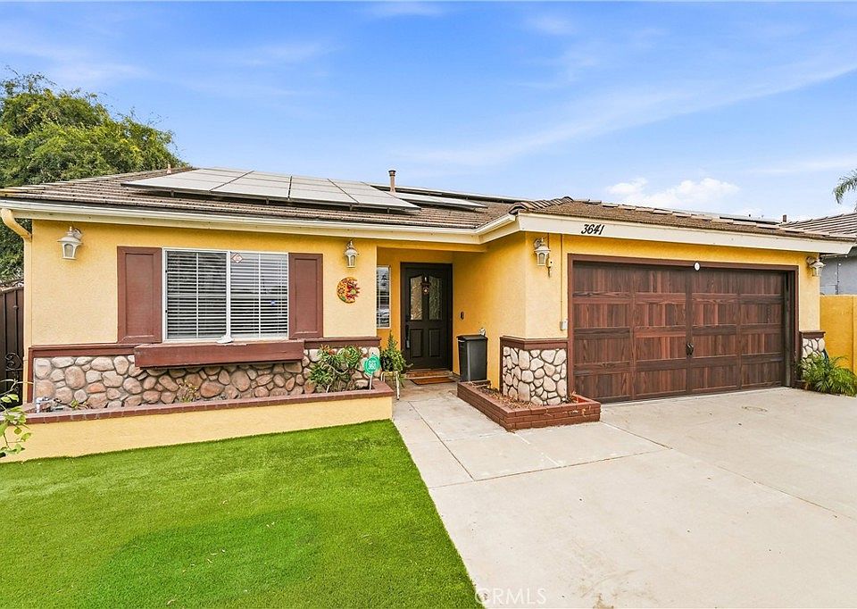 1st image of 3641 Rhodes Ln