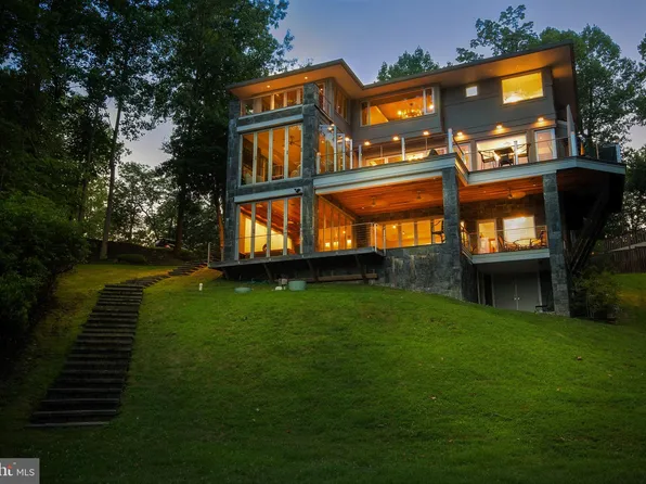 2741 Poplar Ln, Annapolis, MD 21401